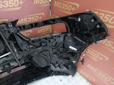 Б/у Бампер передній BMW X7 G07