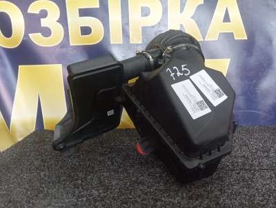 Б/у Корпус повітряного фільтра BMW X7 G07