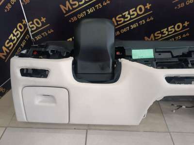 Б/у Торпедо (панель передня) BMW X7 G07