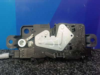 Б/у Замок кришки (двері) багажника BMW X5 G05