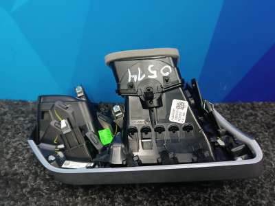 Б/у Дефлектор обдування салону лівий BMW X5 G05