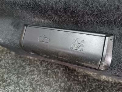 Б/у Обшивка багажника BMW X7 G07