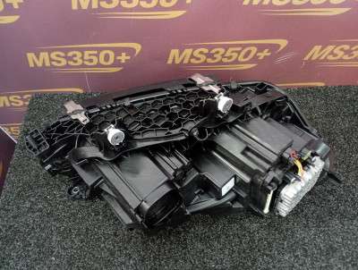 Б/у Фара передня ліва BMW X5 G05