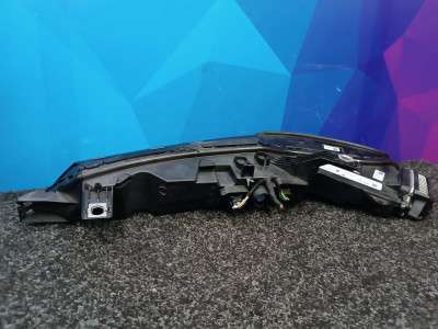 Б/у Фара передня права BMW X7 G07