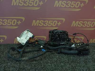 Б/в Замок двери передней левой BMW X5 G05