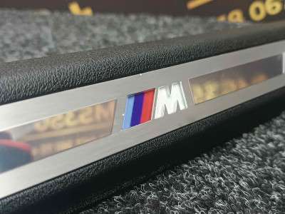Б/у Накладка декоративна на поріг ліва BMW X5 G05