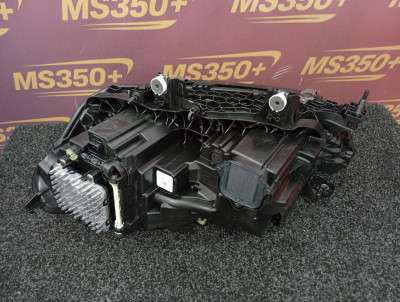 Б/у Фара передня права BMW X5M F95