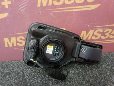 Б/у Кришка лючка порта зарядки BMW X5 G05