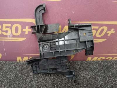 Б/в Крепление BMW X5 G05
