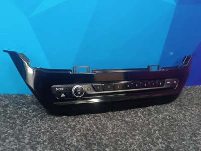 Б/у Панель управління аудіо системи (блок кнопок) BMW X4 G02