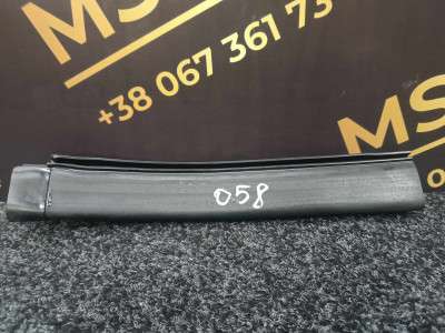 Б/у Ущільнювач капота BMW X5 G05