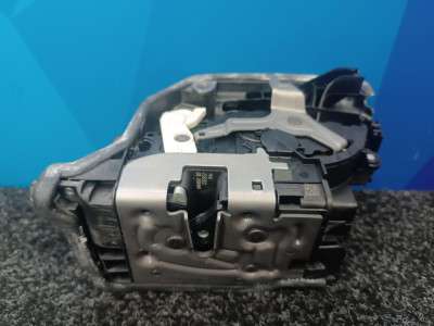 Б/в Замок двери передней левой BMW X5 G05