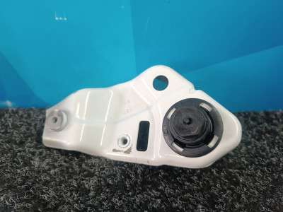 Б/в Кронштейн (крепление) крыла правый BMW X5 G05