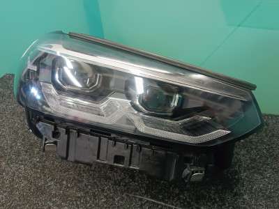 Б/у Фара передня права BMW X3 G01