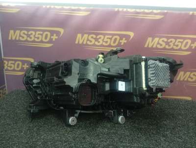 Б/у Фара передня права BMW X5 G05