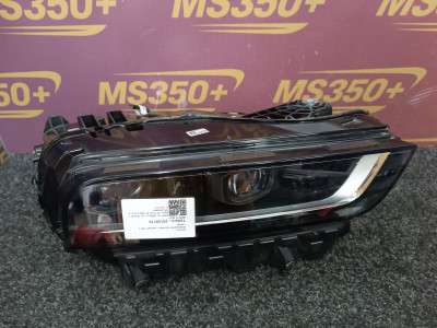 Б/у Фара передня права BMW X7 G07