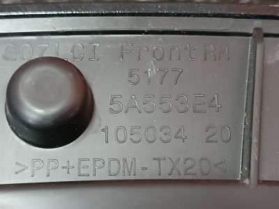 Б/у Накладка декоративна (молдинг) переднього правого крила BMW X7 G07