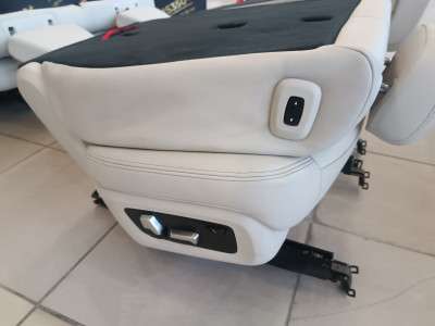 Б/в Салон (сидения) комплект BMW X7 G07