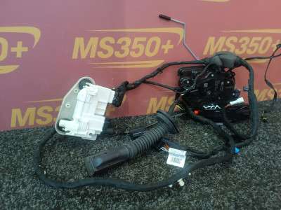 Б/у Замок дверей задньої лівої BMW X5M F95