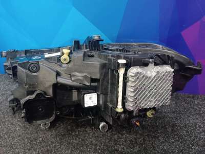 Б/у Фара передня права BMW X5 G05
