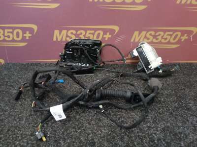 Б/в Замок двери передней правой BMW X7 G07