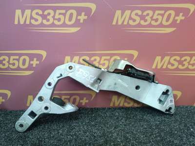 Б/в Кронштейн (крепление) КПП BMW X5M F95