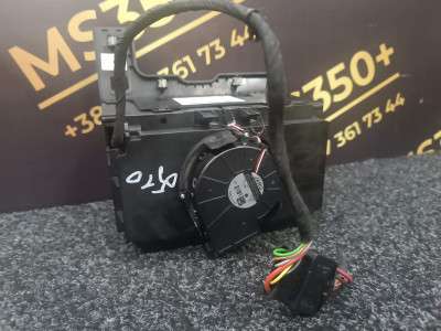Б/в Подстаканник BMW X5 G05