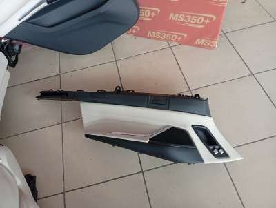 Б/в Салон (сидения) комплект BMW X7 G07