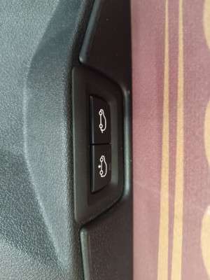 Б/у Захист замку кришки багажника BMW X7 G07