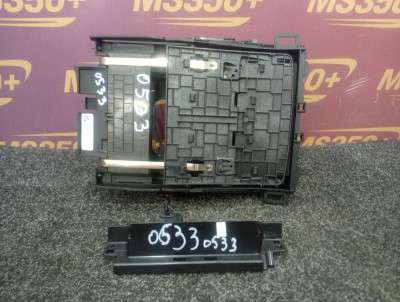 Б/в Подстаканник BMW X5 G05