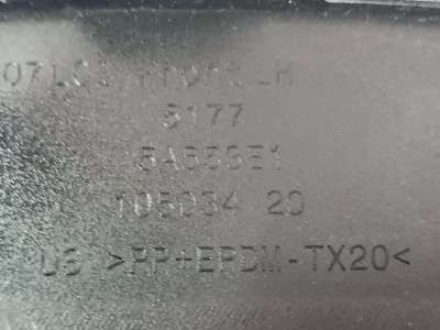 Б/у Накладка декоративна (молдинг) переднього лівого крила BMW X7 G07