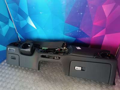 Б/в Торпедо (панель передняя) BMW XM G09