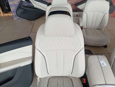 Б/у Салон (сидіння) комплект BMW X7 G07