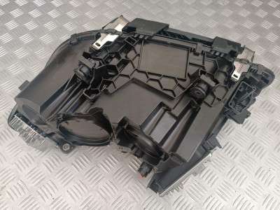 Б/у Фара передня права BMW X3 G01