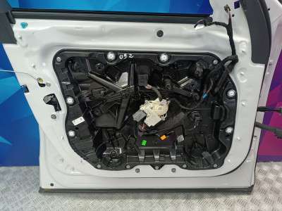 Б/у Двері передні ліві BMW XM G09