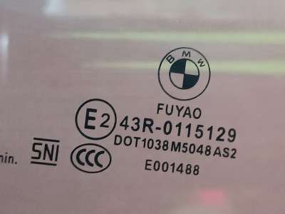 Б/у Скло бокових дверей задніх правих BMW X5M F95