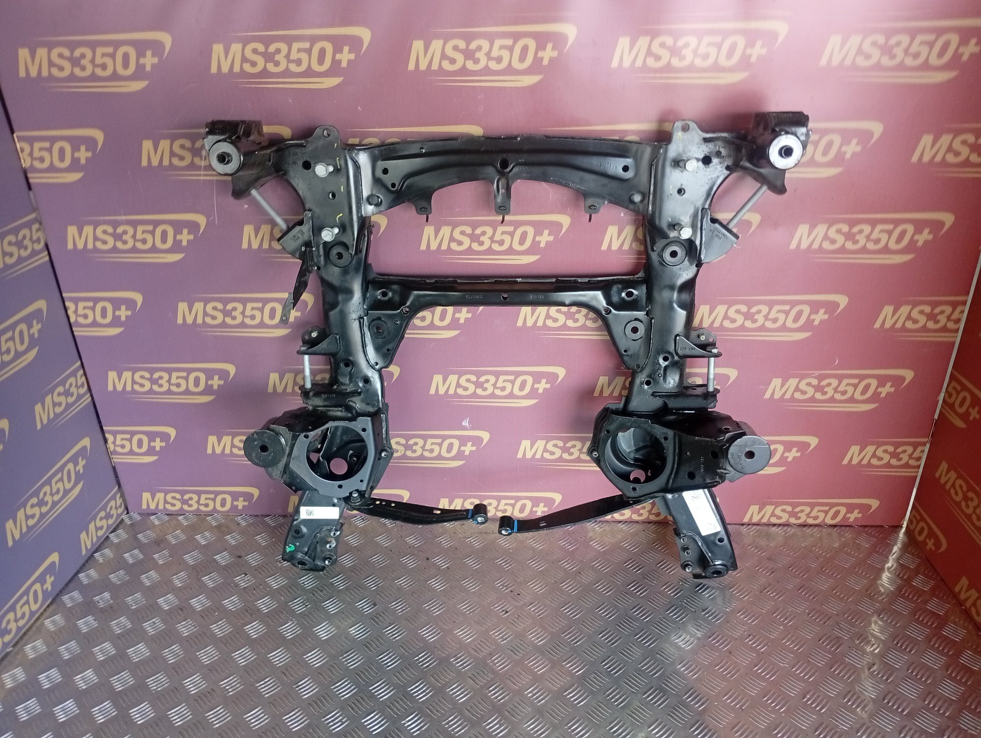 Б/в Балка передняя (подрамник) BMW X5M F95 - 1