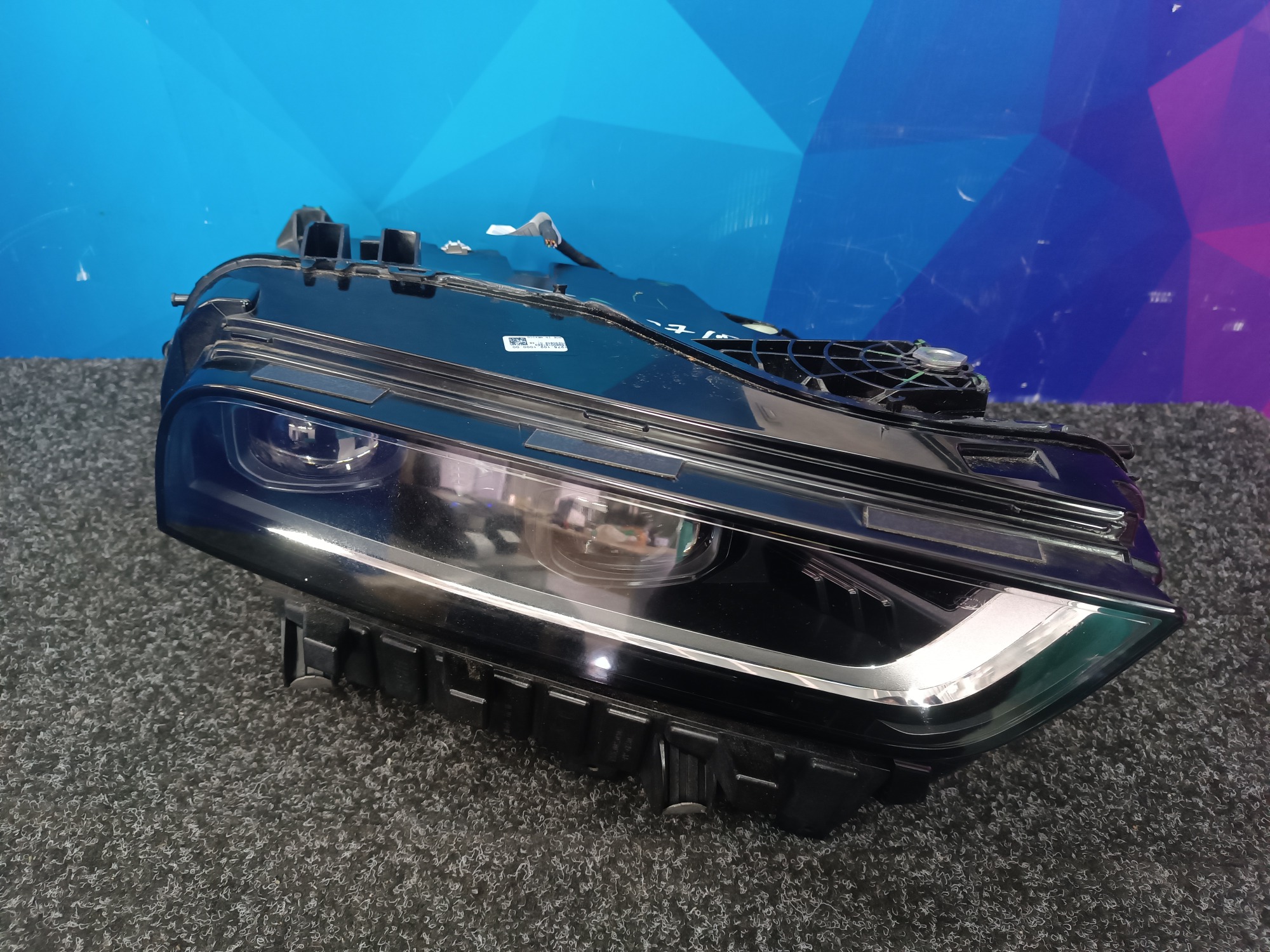 Б/у Фара передня права BMW X7 G07 - 1