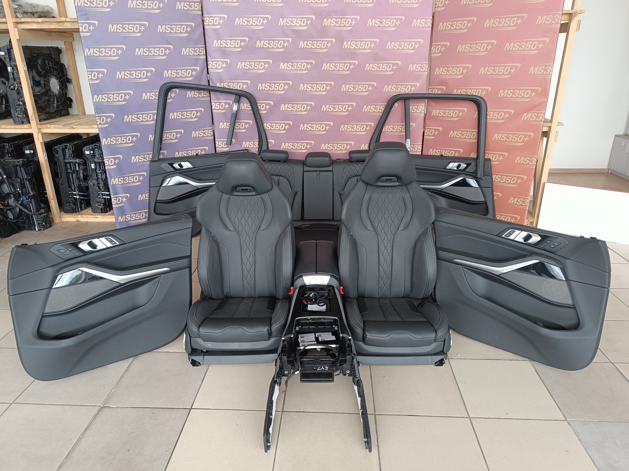 Б/в Салон (сидения) комплект BMW X5 G05 - 1