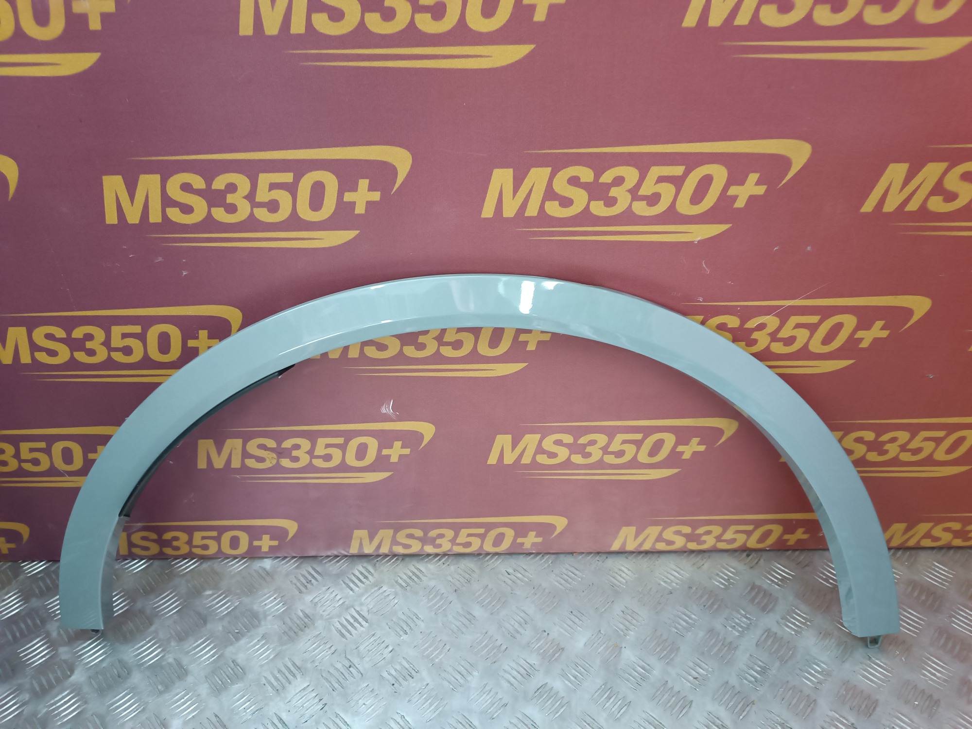 Б/в Накладка декоративная (молдинг) заднего правого крыла BMW X7 G07 - 1