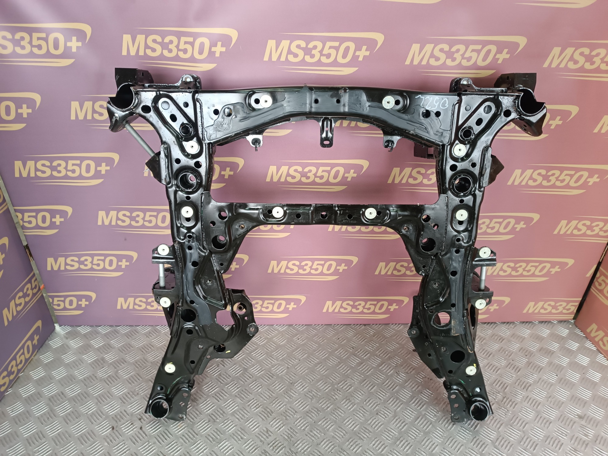 Б/в Балка передняя (подрамник) BMW X5 G05 - 1